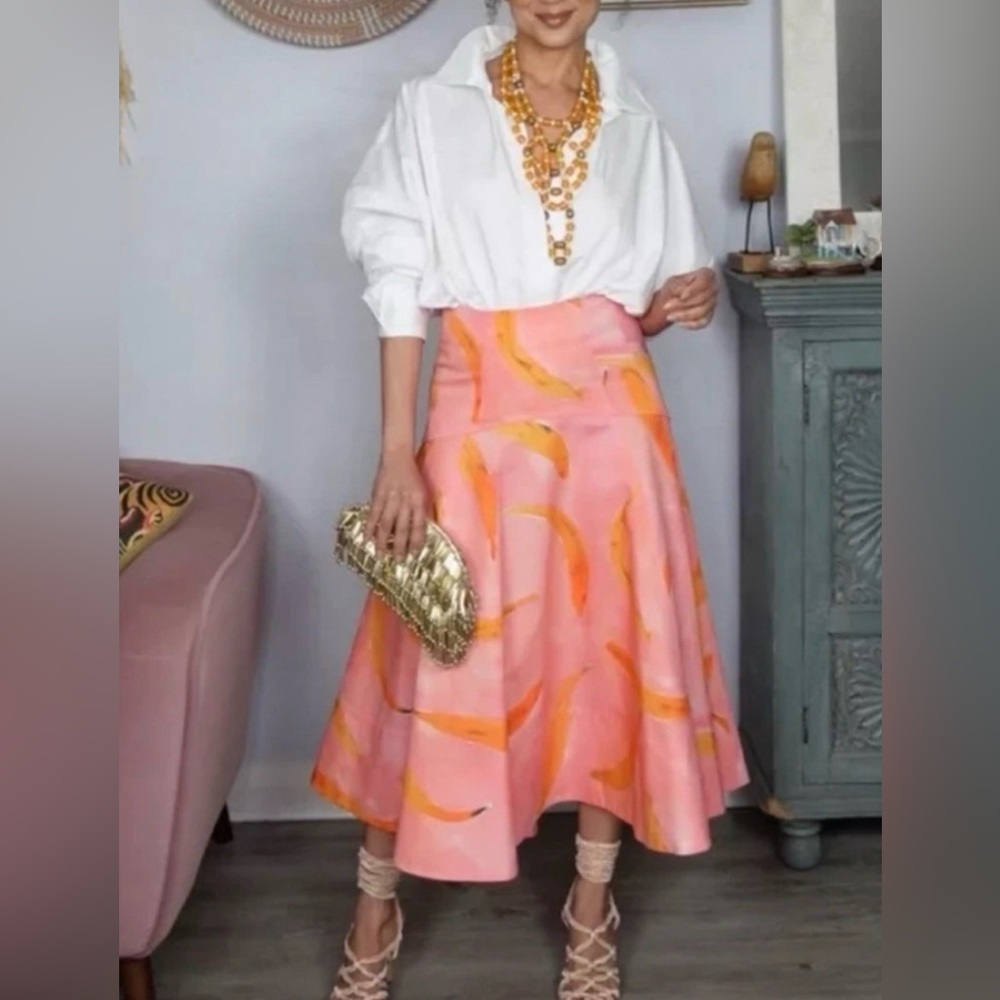 Bloggers favorite Zara skirt